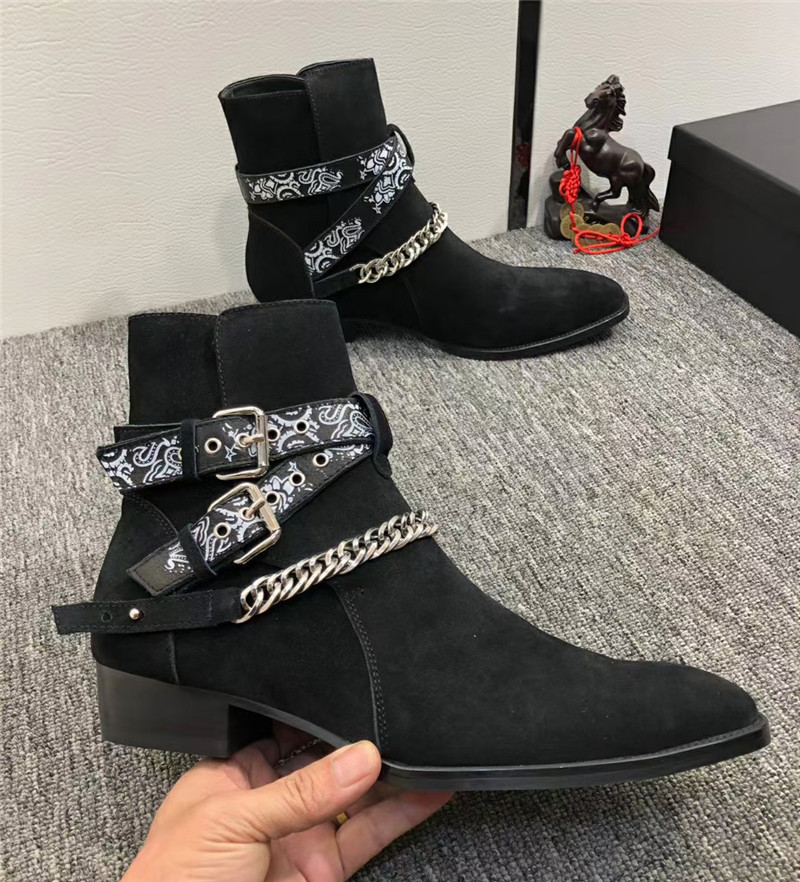 

2019 New Designer Men Martin boots male fashion waist chain personality pointed frosted leather cowboy rhubarb boots.37-45