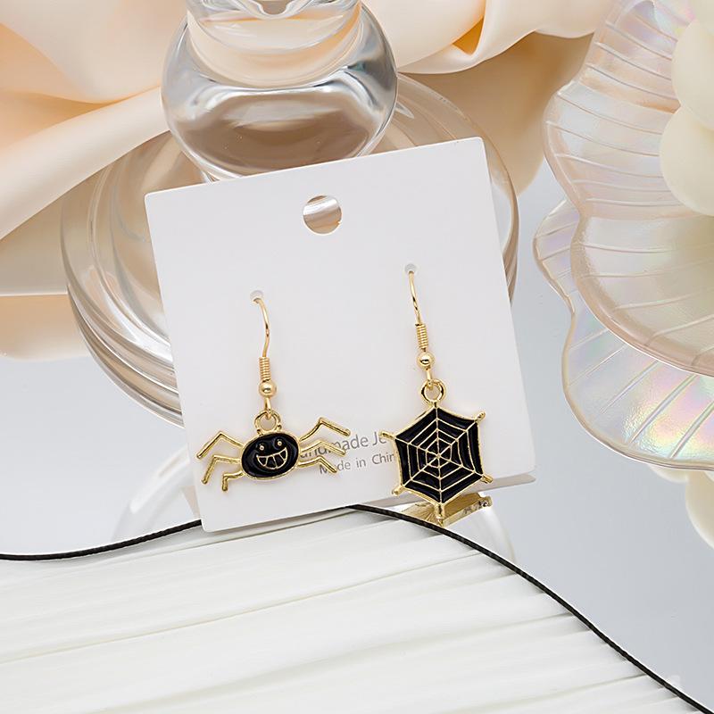 

Dangle & Chandelier Punk Style Korean Cute Halloween Specter Spider Earrings, Asymmetrical Fashion Women Hoop Earrings Lover Gifts