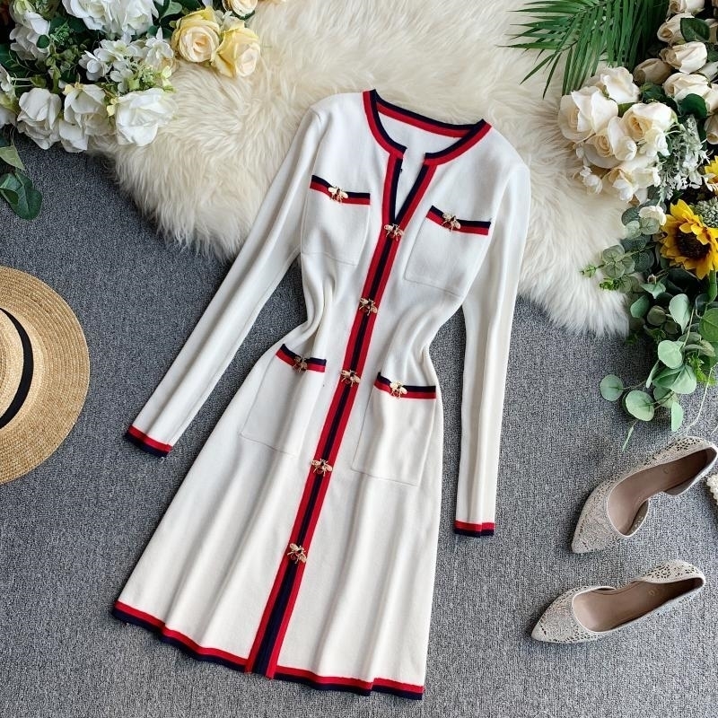 

Contrast Colour Striped Knitted Women Mini Dress Autumn Winter Runway Bees Button V-Neck Long Sleeve Pocket Vintage Dress 201006, White
