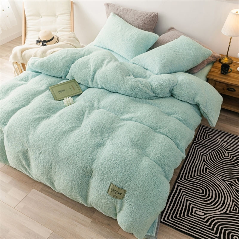 

Super Warm Fleece Duvet Cover King Queen Size Solid Color Mint Green Winter Quilt Cover Flat Sheet Pillowcase Thick Bedclothes LJ201128