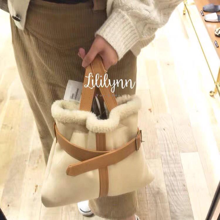 

Japan autumn and winter environmental protection artificial fur imitation fur one retro handbag women's bag hair bag, Beige witunot chain