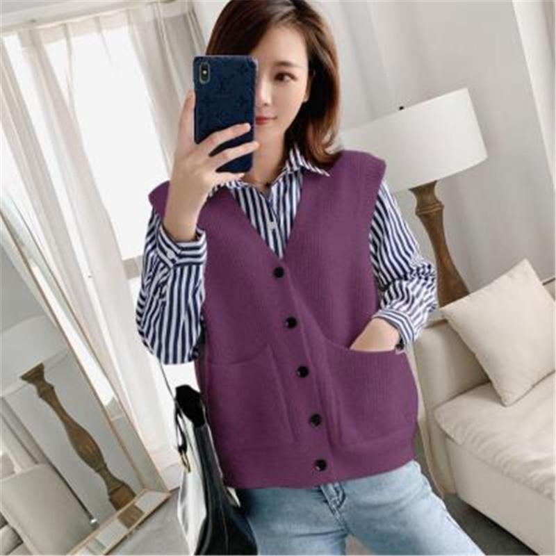 

2021 New Spring Autumn Women Button V-Neck Knitted Sweaters Sleeveless Vintage Pockets Sweater Vest Female Loose Solid Cloth, Yellow