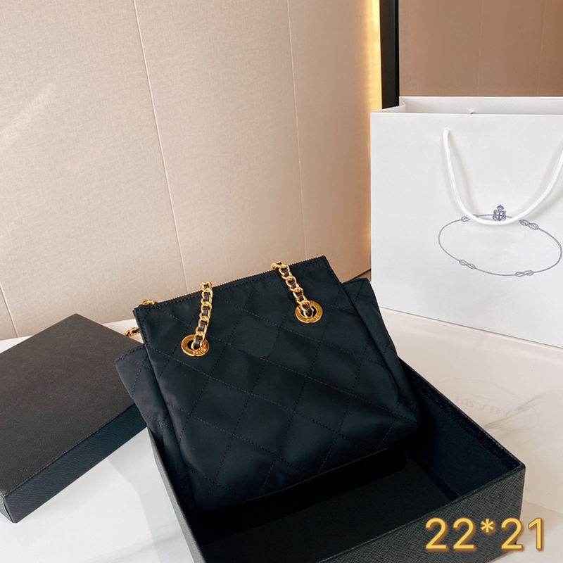 Designer Sac À Main Femmes Mode Sac À Bandoulière Chaîne De Luxe Sacs Nylon Matériel Couleurs Taille 22 21cm