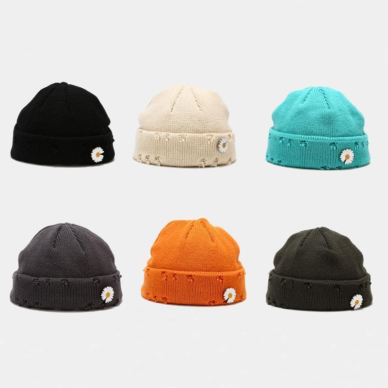 

Autumn Adult Women Casual Soft Skullies Beanies Winter Flower Daisy Embroidery Thick Warm Knitted Hat Curled Landlord Caps1, Black