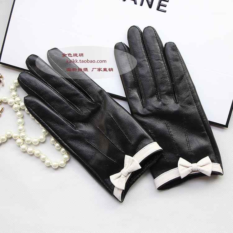

Bowknot Sheepskin Gloves Ladies Leather Hand Carved Sheepskin Black Touch Screen1