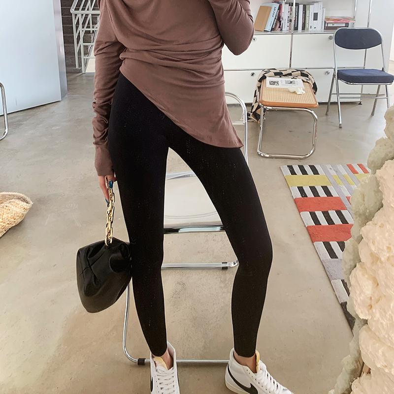 

Peach black legged pants women' pants wear autumn winter small leg black 2020 new pencil high waist