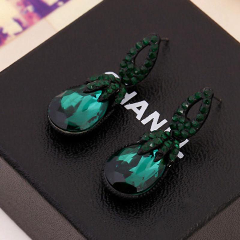 

Hot Selling Zinc Alloy Female Black Vintage Chunky Pendant Drop Earrings Deep Green Stone for Women