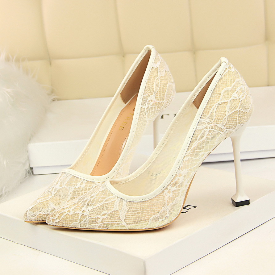 

2020 New Autumn sexy female designer green luxury bombs comfortable rentals flower 9.5 High-heeled shoes wedding dress JY17, Black