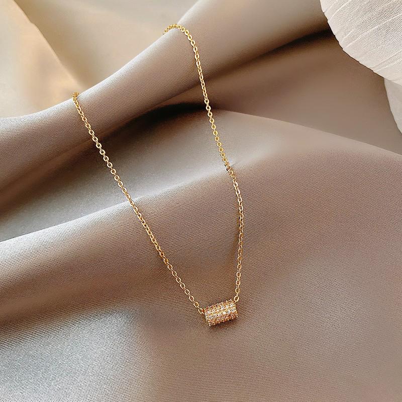 

Chokers Vintage Goth Necklace Geometric Cylindrical Trend Pendant Woman Girls Fashion Jewelry Party Sexy Clavicle Chain