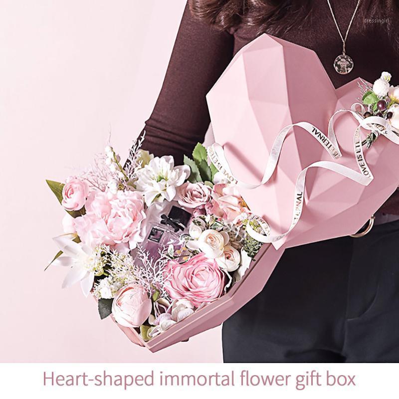 

Instagram Style High-End Birthday Gift Diamond Heart Shape Flower Box Rose Gold Color Inner Flower Packaging Box Gift1