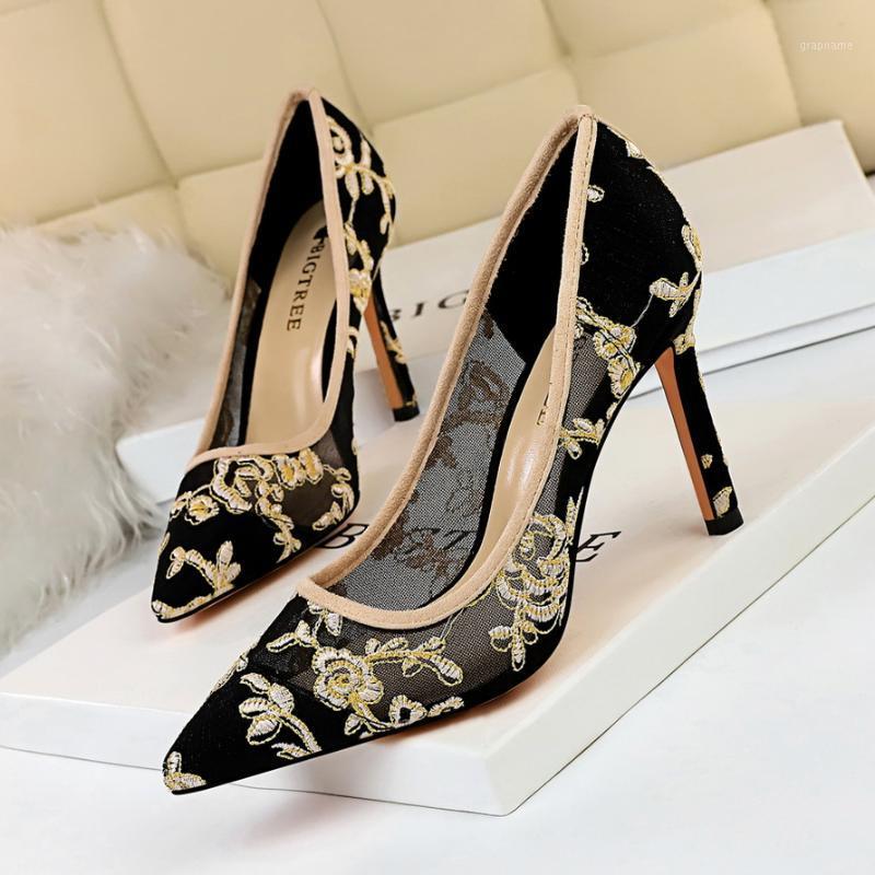

New Shoes Sexy Hollow Women Pumps Fashion Embroidery High Heels Women Shoes Elegant Wedding Party Stiletto1, Pink