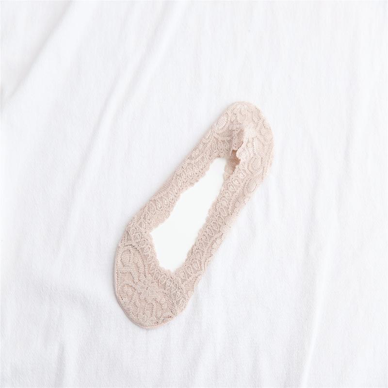 

Spring and summer new women's candy lace socks Japanese lace invisible light mouth cotton silicone socks 585, 585-5