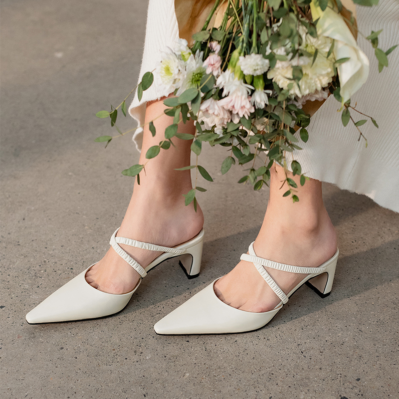 

2021 Women's Fashionable Shoes Mules Summer Slippers New Genuine Covered Toe Slip in Ladies Heels Plus Size 41 07I6, Black