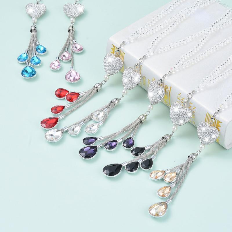 

Car Rear View Mirror Ornament Heart Interior Accessories Car Pendants Bling for Rhinestone Charm Auto Decoration1