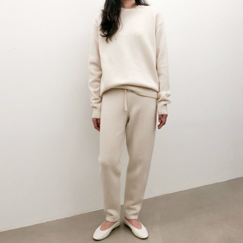 

2021 New Set of Two Pieces for Women Loose Solid to Neck Flat Sweater Waist Pencil Pants Lady From Office Mailing Sets Fall 8LPW, Apricot