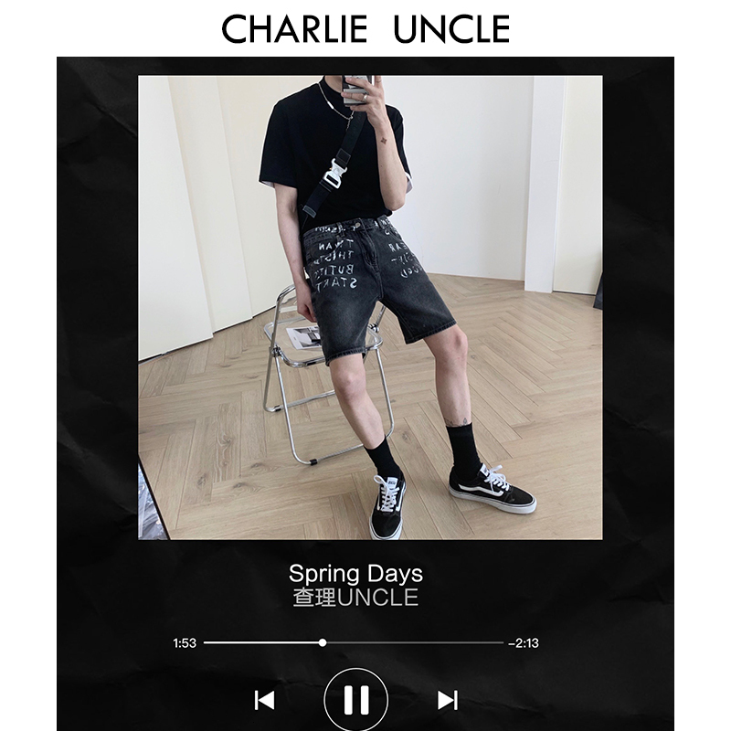 

2021 New Web Celebrity Stir-fry Favorite Monogrammed Washed Jeans Shorts Full of Details R53Z, Black