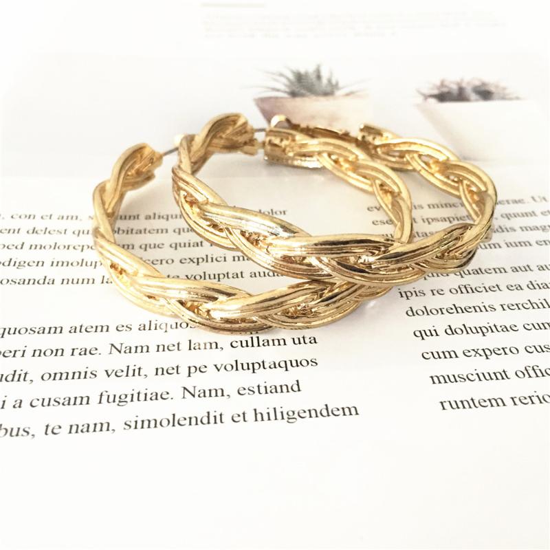 

2020 Chic Gold Color Plating Wire Braided Hoop Clutch Earrings For Women Girl Bohemia Vintage Decorated Jewelry Accessory