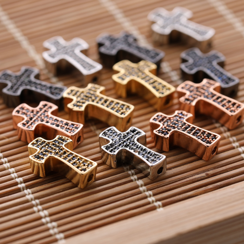 

Handmade High Quality DIY Jewelry Luxury Metals Charm Style Micro Pave Zircon Copper Cross Charms for Wholesale