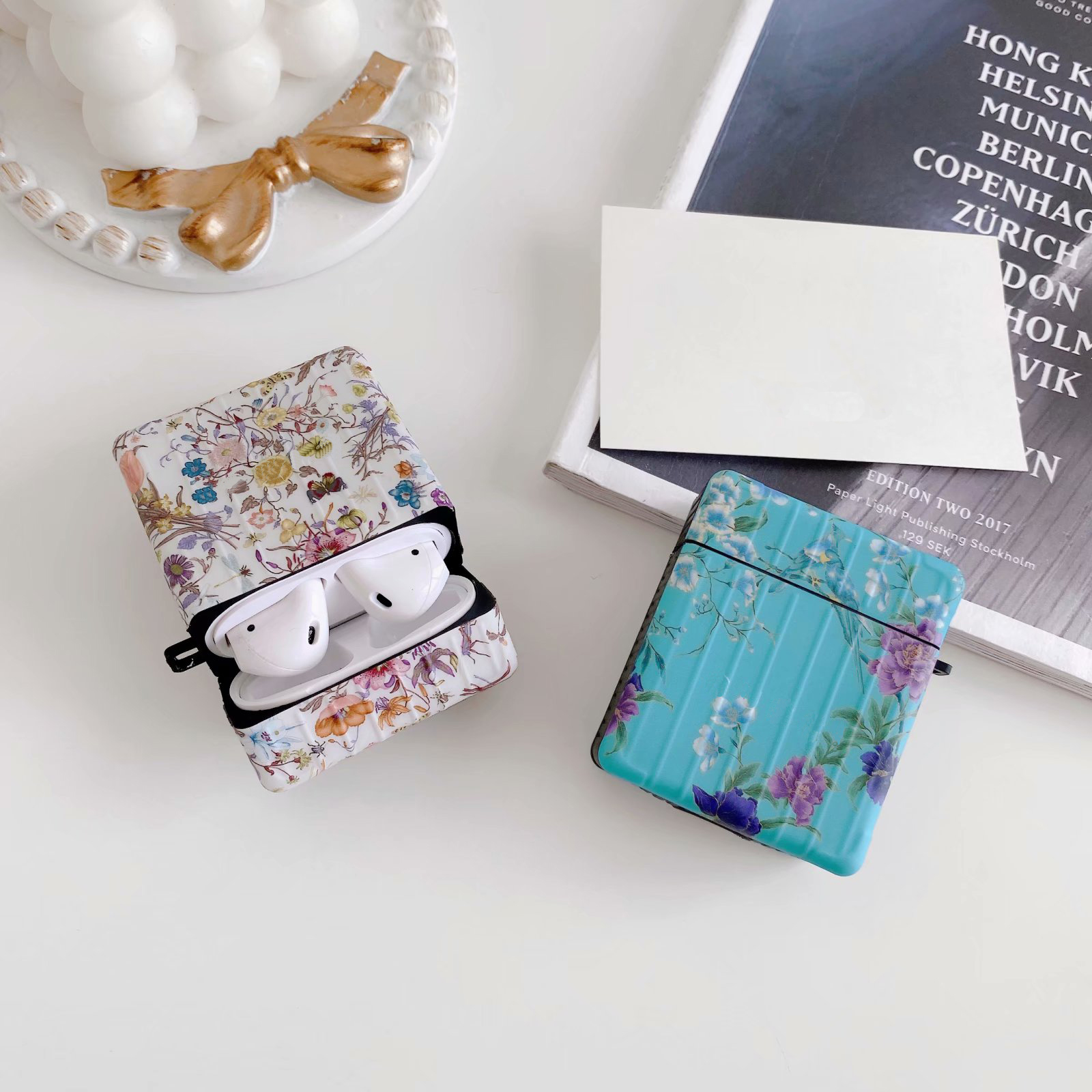 

Fashion Flower Print Cases for Airpods Designer Flowers Cases for AirPods1/2 Pro Perfect Fitted Package 2 Colors Blue White Color Wholesale