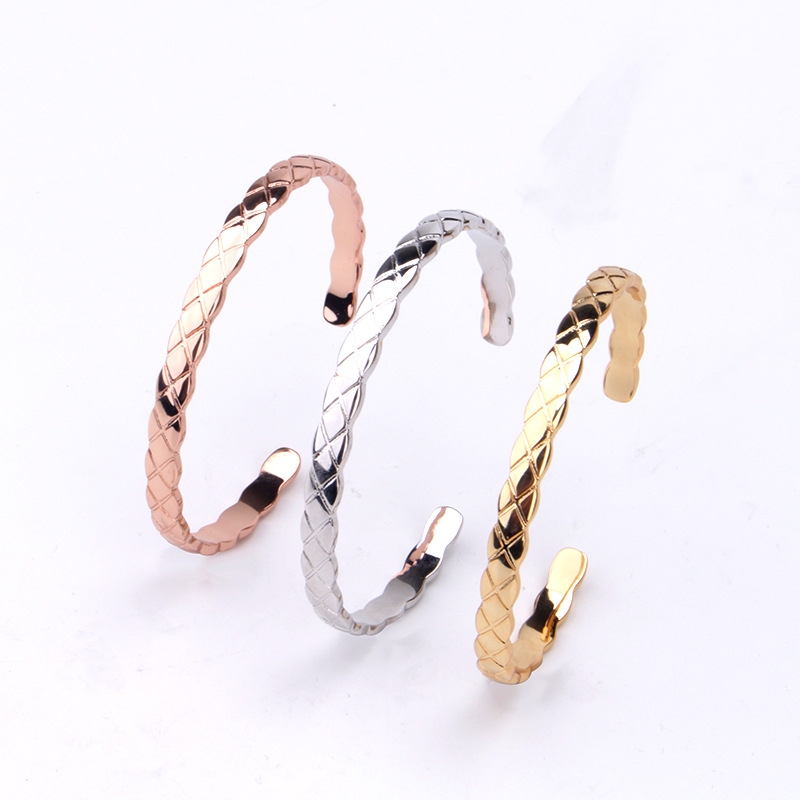 

2020 superior quality Korean style simple light opening bracelet bangle jewelry fashion charm bracelet ring Wholesale retail mens bracelets, Black