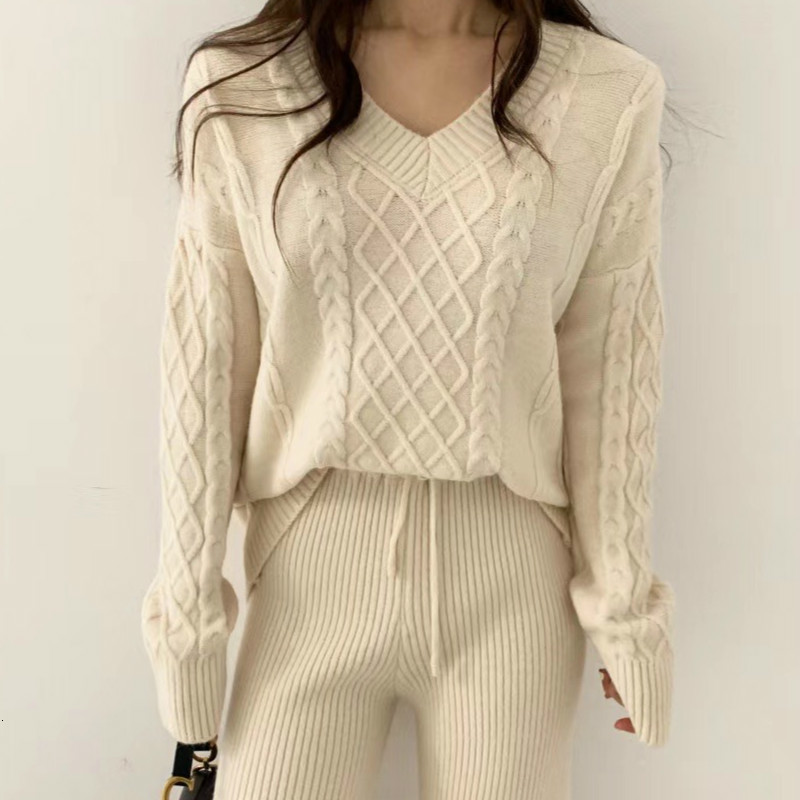 

2021 New Elegant Female Set of Two Solid Pieces Standard Diamond Cleavage Knitting Sweater Pit Cordon Leg Loose Winter Pants 8PHN, Beige