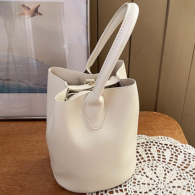 

Retro Soft Bucket Bag Simple Design Ladies Handbag Crossbodys Bags Niche Shoulder Bag for Women PU Leather Hand Designer, Black