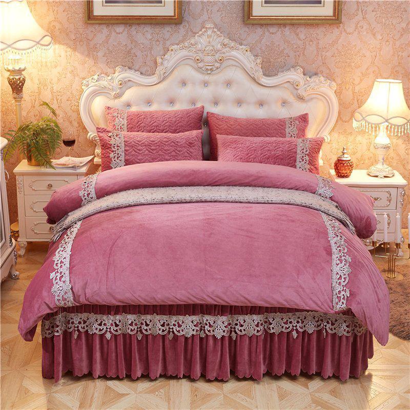 

Velvet Plush Warm Lace Duvet Cover J/6Pcs Queen King size Red Bedding set Ruffled Quilted Bed skirt/Spread Pillowcase1, Color 1