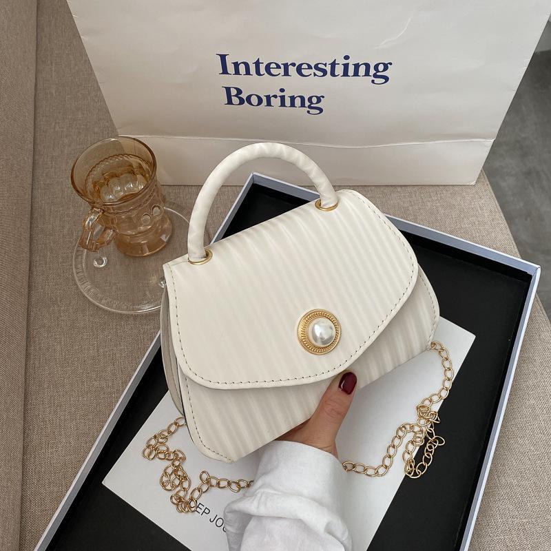 

2021 new tide complex ancient small bag pearl tide fairy air portable small square bag, Black