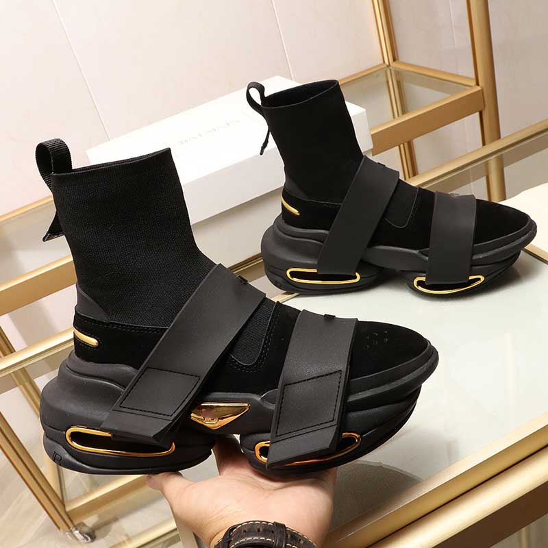 

2020 Paris Winter Fashion Star Fashion Casual Shoes Women Men Socks Shoes Pairs Non-slip Sole 35-45 siez high top sneakers With original box