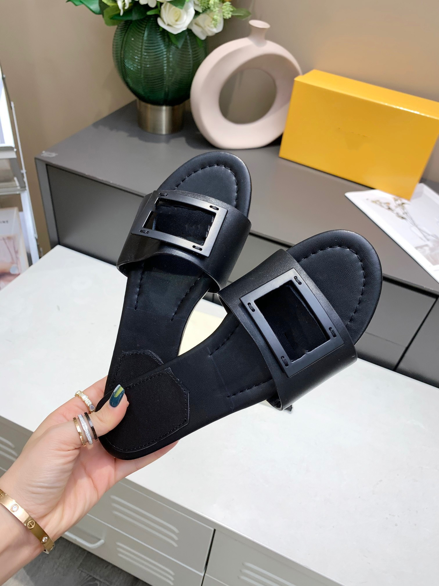 

2021 Fashion slide sandals slippers for women WITH ORIGINAL BOX Designer unisex beach flip flops slipper high QUALITY size 35-42
