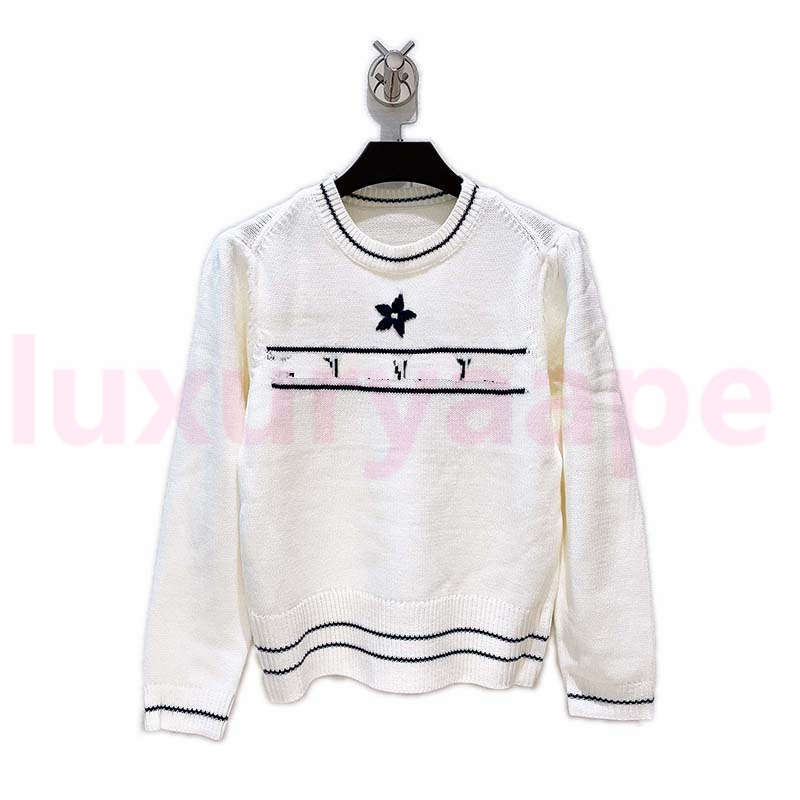 

Classic Star Design Sweaters Vintage Letters Knits Long Sleeve Jumpers Casual Loose Sweater For Women, White