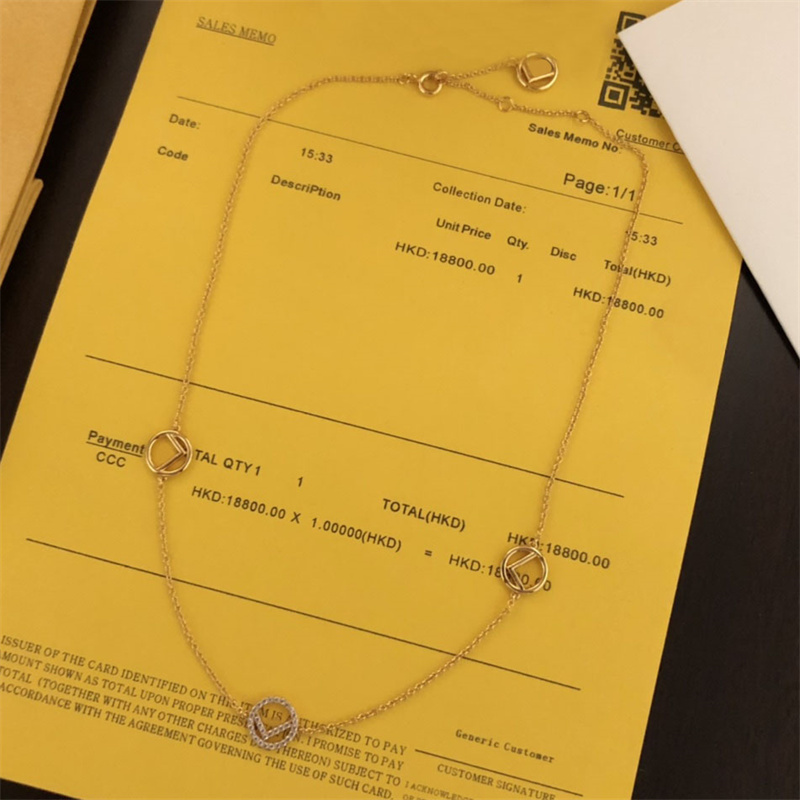 

Luxury Designer Women Necklace Jewelry Letter Gold Pendant Necklaces Fashion Elegant Pearl Chains Necklaces Classic Earrings High Quality