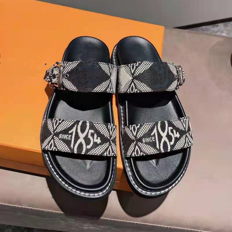 

Women Jacquard Straps Slipper Stud Flat Mule Designer Lady Buckle Padded Anatomical Insole Rubber Sole Slide Sandal, Black