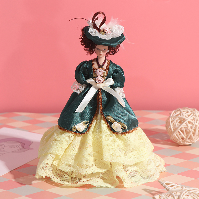 

1:12 Dollhouse Beautiful Miniature Porcelain Miss Lady Dolls Victorian Lady Green Dress L0308
