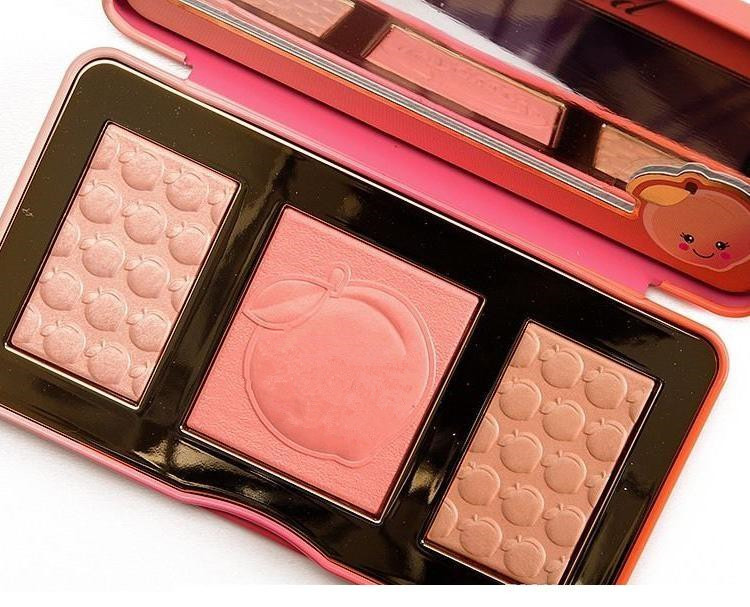 

In stock Peach Glow 3 Color Blush Powder Blusher Eye Shadow Bronzers & Highlighters makeup palette, Multi