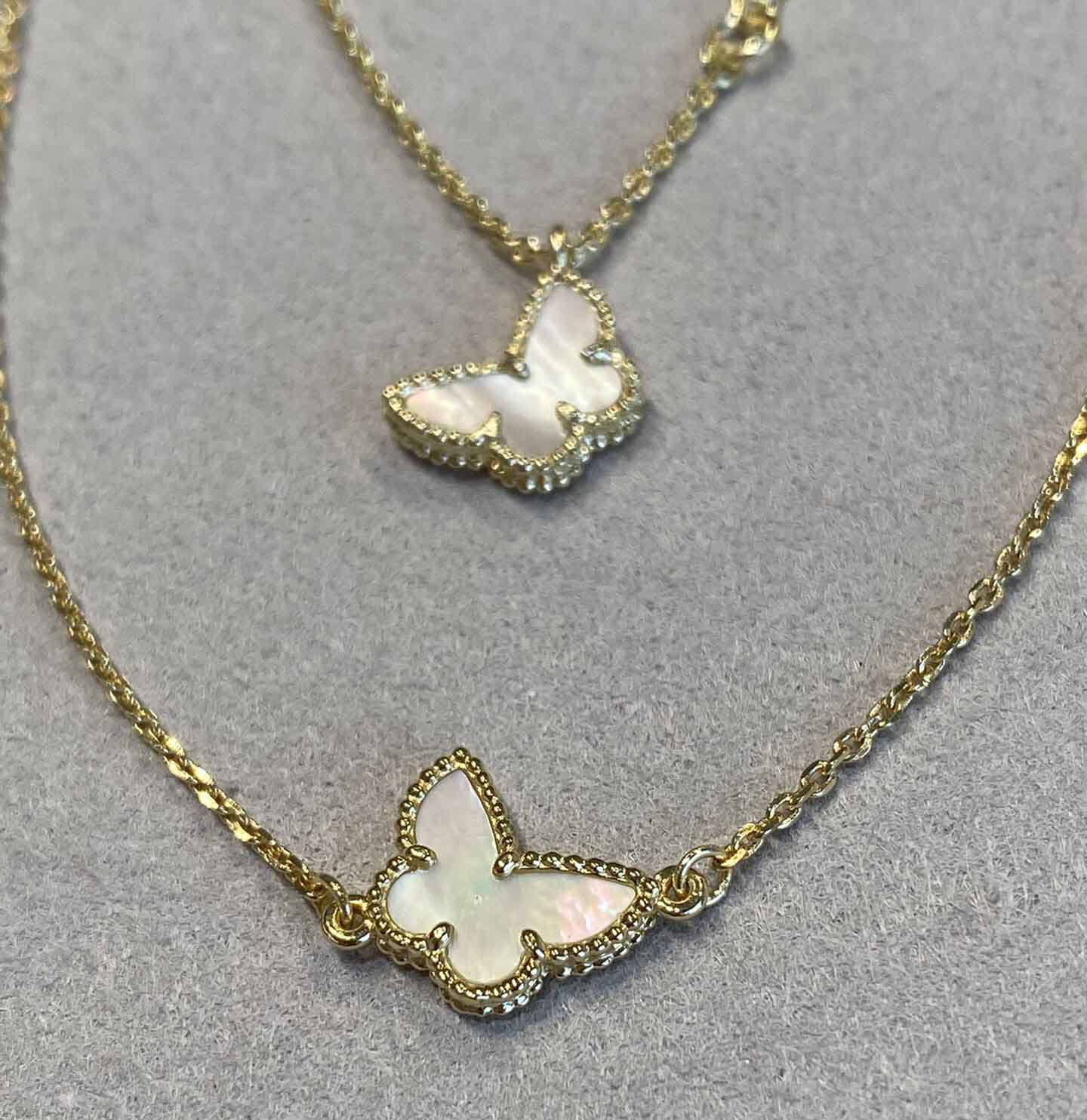 

2021 New arrival V gold material butterfly shape bracelet and necklace with white shell for women engagement jewelry gift free shipping