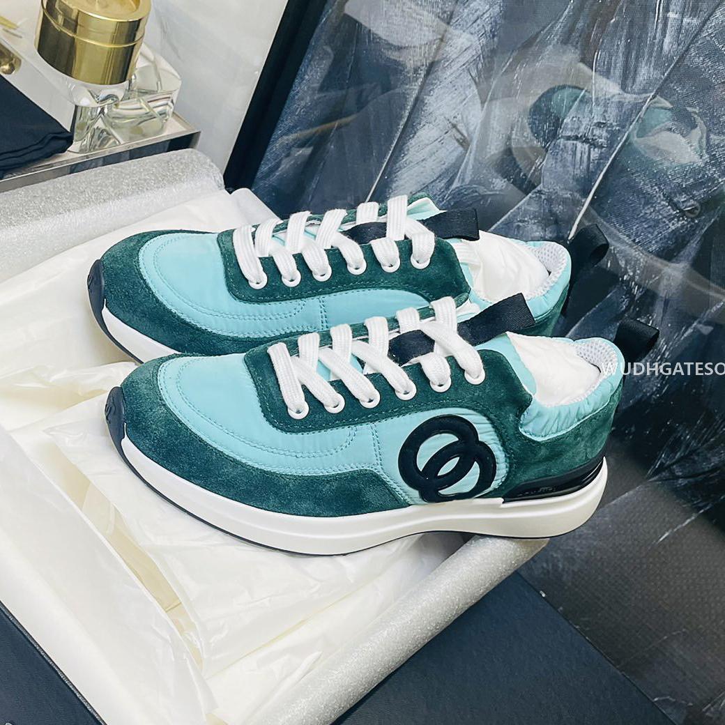 

2021ss Personality and fashion famous Luxury designer sneakers lace-up shoes with top quality genuine leather more colors options casual des, Black