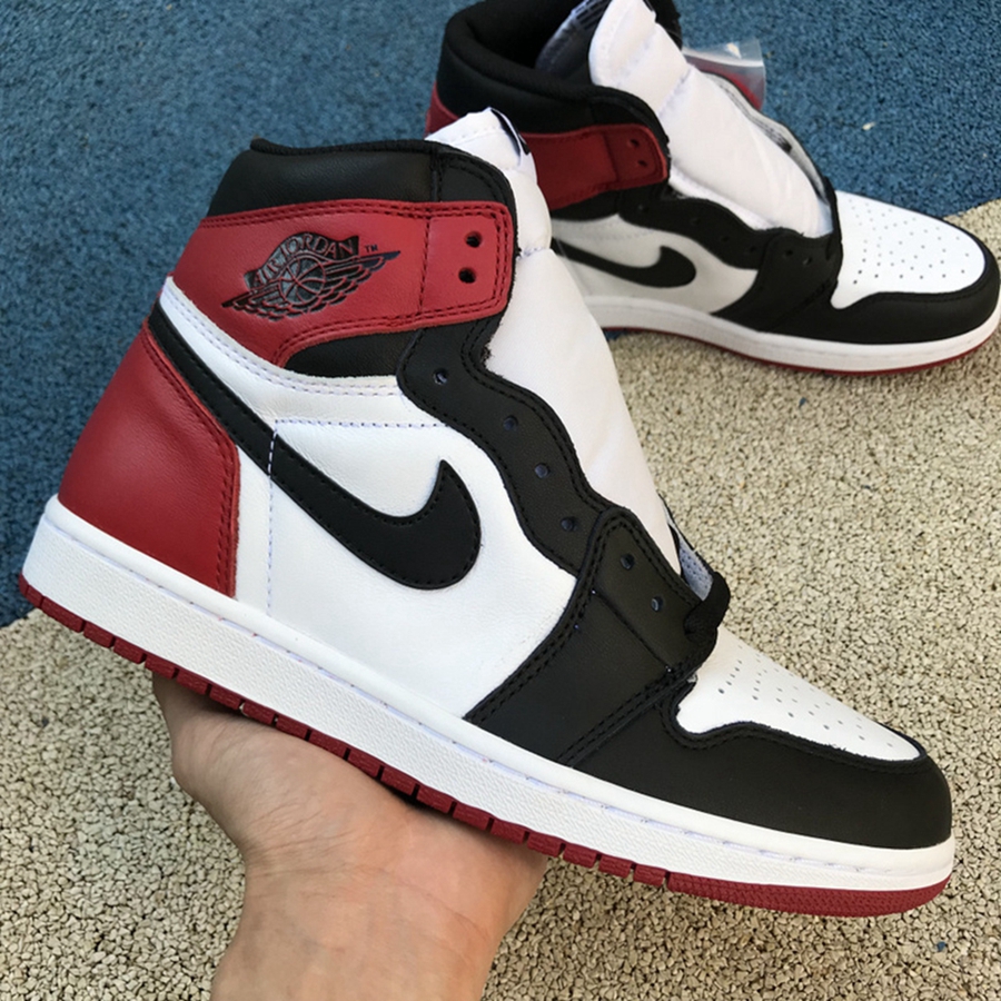 

Nike AIR Jordan 1 Retro 1S University Blue Basketball Shoes Dark Mocha Silver Chicago Toe Light Smoke Grey Unc Patent Top 3 Men Women Sneakers 23