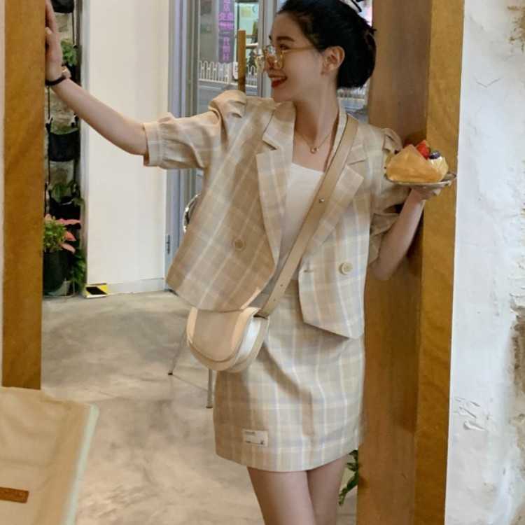 

Korea Summer Elegant Two Piece Set Women Fashion Plaid Puff Sleeve Chic Top + High Waist Bodycon Mini Skirts Suit 210526, Photo color