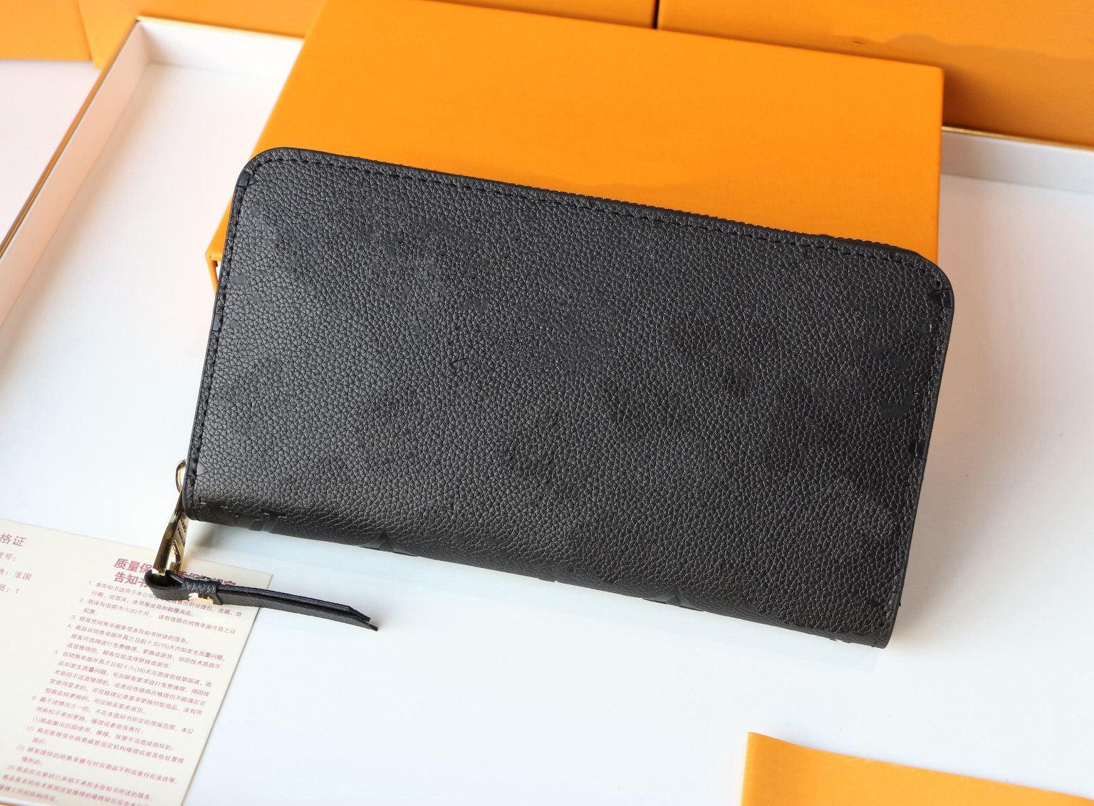 

Top Fashion Men and women purses leather designer luxury letters flower pattern chain interlayer hand classic M60546
