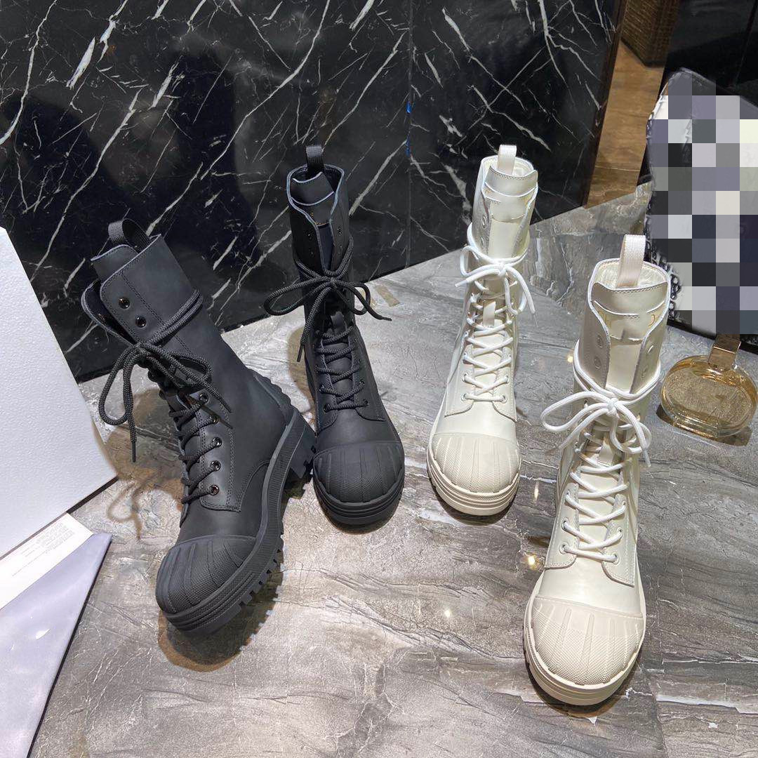 

2021 style AAA quality luxury half boots autumn winter genuine leather low-heeled lace-up chunky heels women boot sliver, Black
