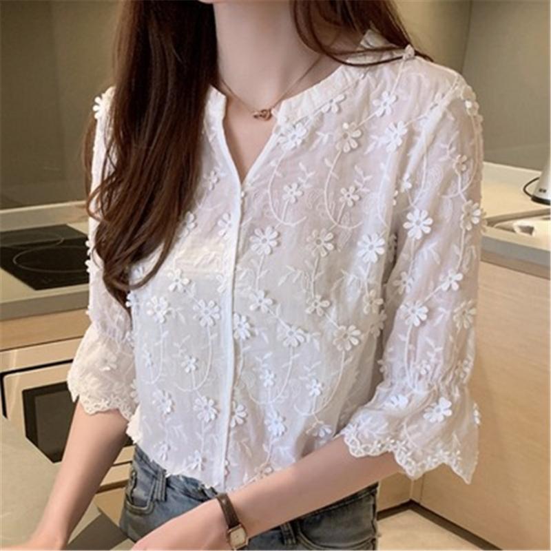 

Women's Blouses & Shirts Korean Fashion 2022 Spring Embroidered White Pure Cotton Blouse Floral Short Sleeve Woman's Shirt Lady's Y5644