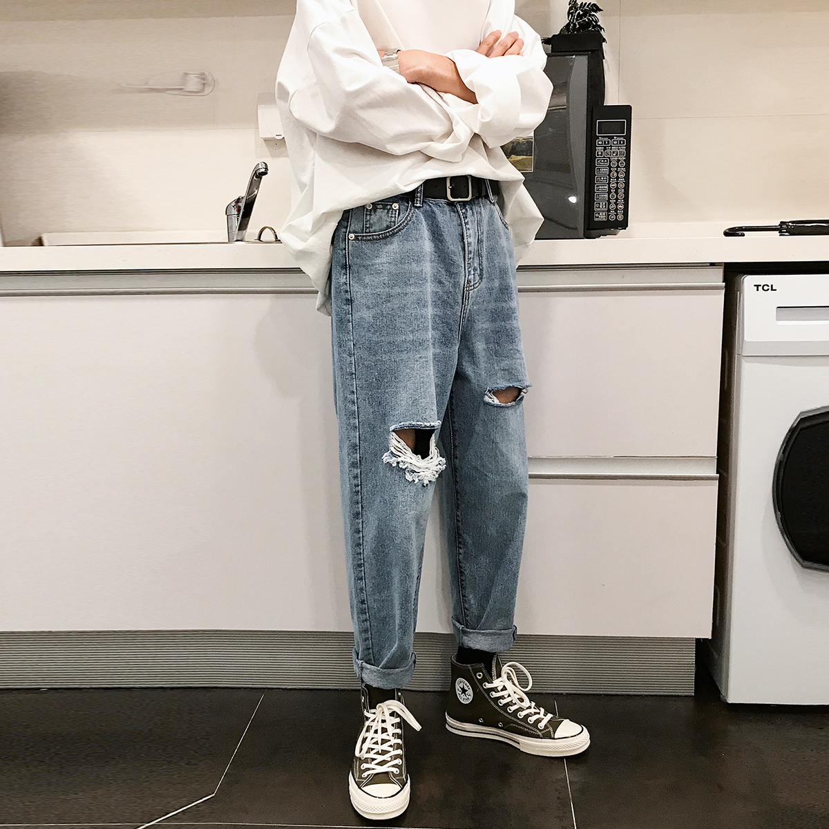 

2021 Korean Style Summer Men's New Tide Baggy Homme Jeans Mens Hole Casual Pants Blue Color Loose Fashion Trousers Size -2xl H8ji