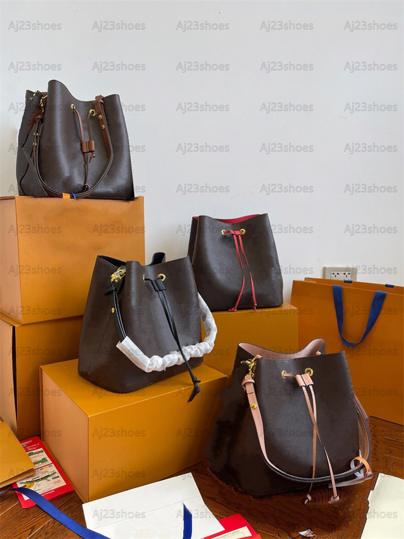 

NÉONOÉ MM bucket bag Black/Brown/Pink/Red colorful leather trim Letter Flowers Monograms canvas Vintage adjustable smart strap cross-body designer Bag Neo Noe, 01