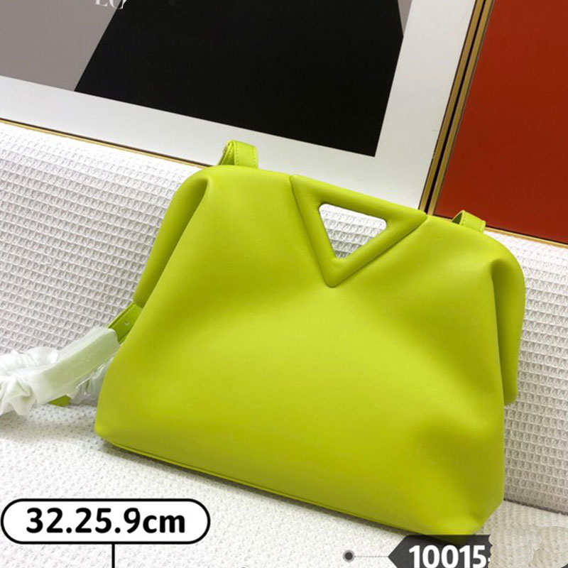 

Fashion ladies shoulder bag, designer European American style handbag, inverted triangle messenger bag The feel quality is very good and delivery speed fast, Ribbon(not for sale separatel