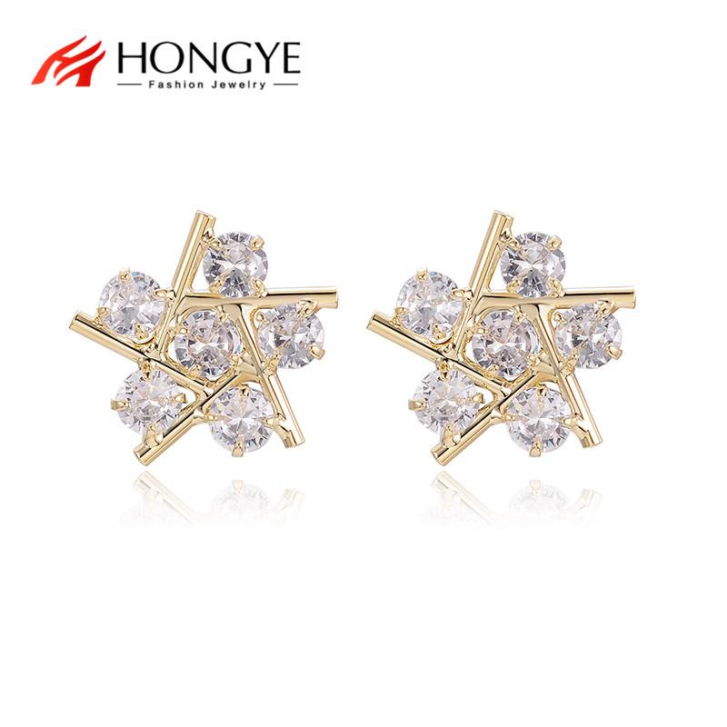 

Stud HONGYE 2021 Trendy Delicate Zircon Star Shape Earrings For Women Girls Cute Romantic Jewelry Brincos Gift Recommend, Golden;silver