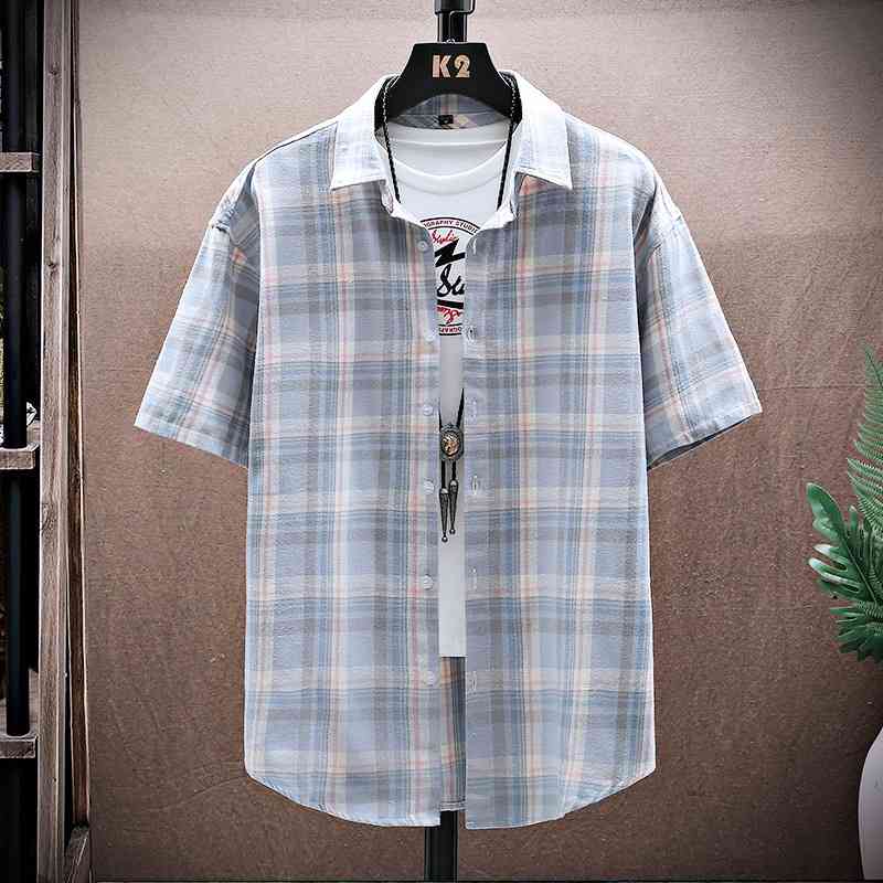 Men&#039;s short sleeve shirt in summer-image-707041039