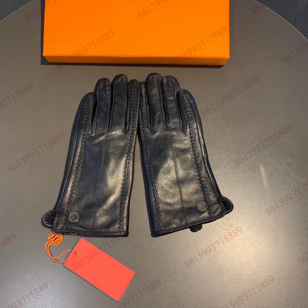 

women gloves five fingers Cashmere lining mittens H letters Female touch screen Butterfly warm Sheep skin glove