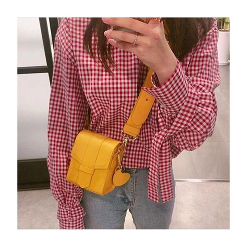 

2021 New Style Korean Fashion Mobile Handset Bag Trend Baitao One Shoulder Oblique Straddle Bag Chain women, Yellow