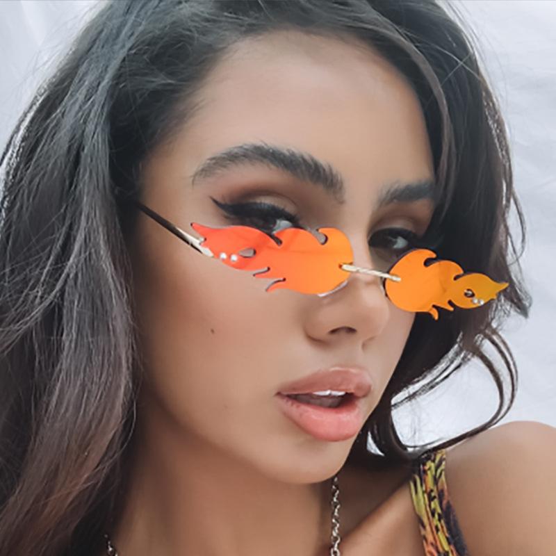 

Sunglasses Metal Fashion Flame Frame European And American Small Personality Trend High Quality